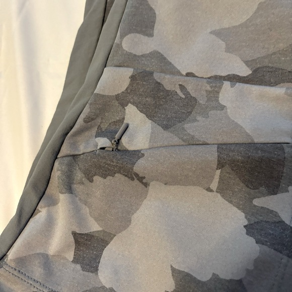 Athleta Essex Camo Hybrid Tight, Cobblestone Grey Heather SIZE S #353771 N0325 - Picture 5 of 8